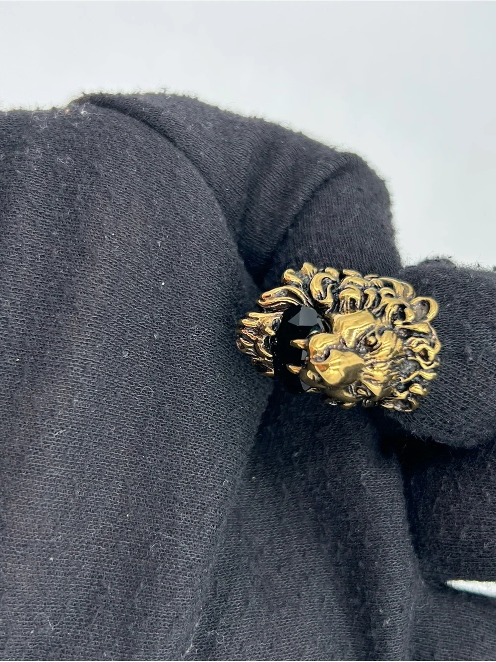 Unisex Gucci Lion Head Ring in Antique Gold finish size 5, made in Italy